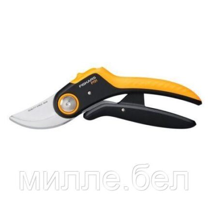 Секатор плоскостной FISKARS Plus PowerLever P721